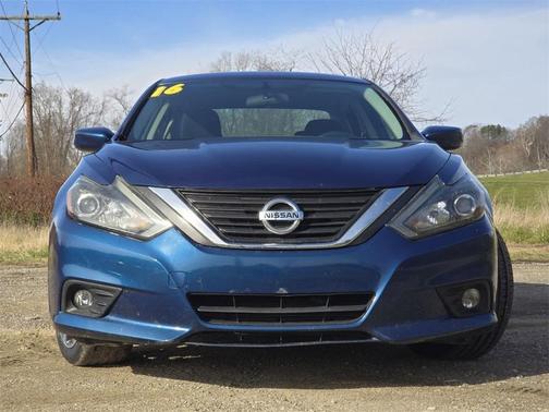 2016 Nissan Altima 2.5 SR