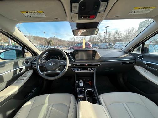 2022 Hyundai SONATA SEL