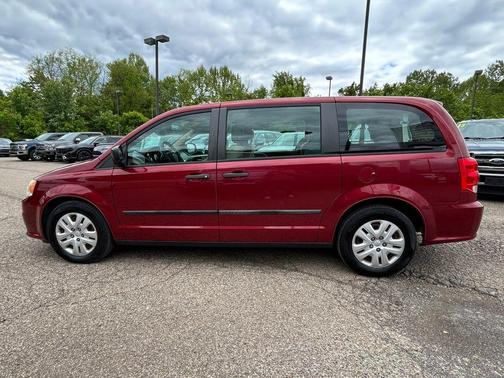 Deep Cherry Red Crystal Pearlcoat 2014 Dodge Grand Caravan AVP/SE