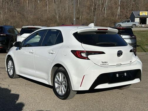 2024 Toyota Corolla Hatchback SE