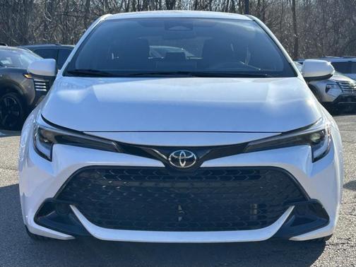 2024 Toyota Corolla Hatchback SE