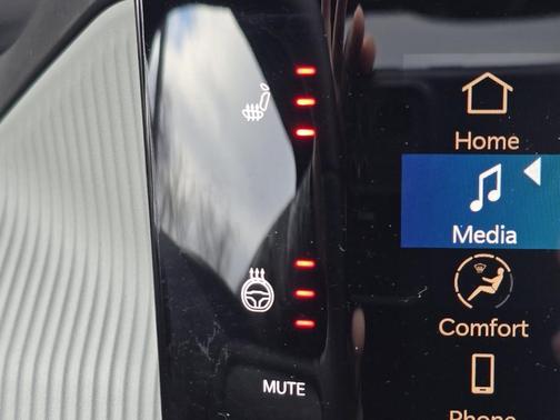 2026 Jeep Cherokee LAREDO/LIMITED