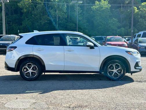 Platinum White Pearl 2024 Honda HR-V EX-L