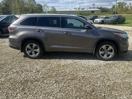 2016 Toyota Highlander Limited Platinum