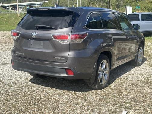 2016 Toyota Highlander Limited Platinum