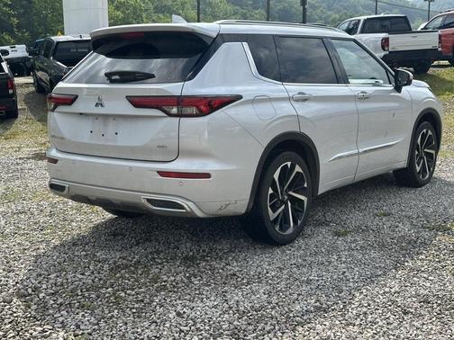 2022 Mitsubishi Outlander SEL
