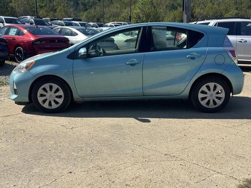 2013 Toyota Prius c One