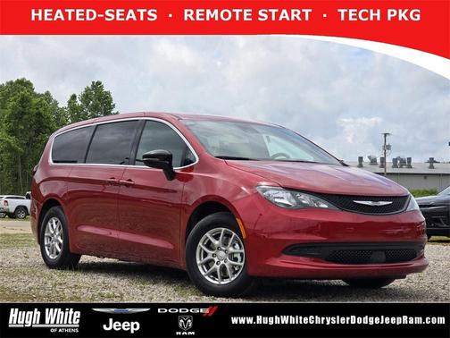 2025 Chrysler Voyager LX