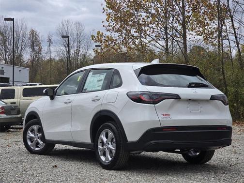 2025 Honda HR-V LX
