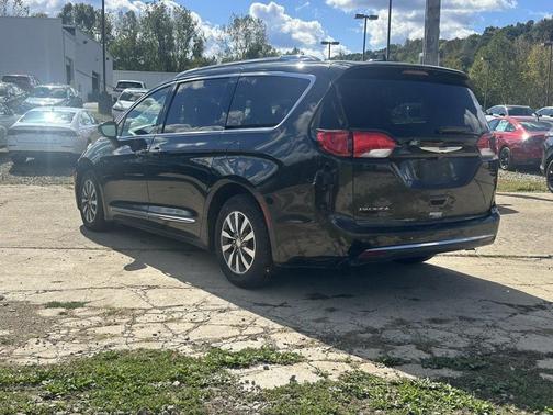 2020 Chrysler Pacifica Touring-L Plus