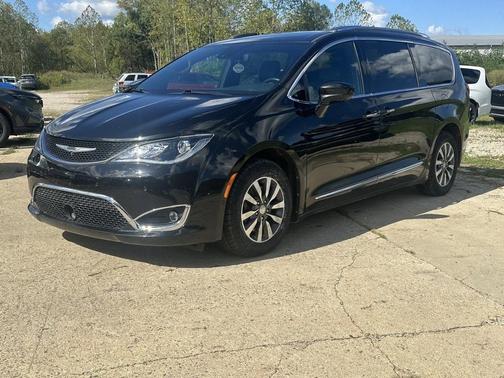 2020 Chrysler Pacifica Touring-L Plus