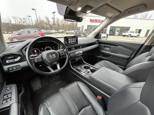 2023 Honda Pilot EX-L 8-Passenger