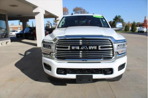 2024 RAM 2500 Laramie Crew Cab 4x4 64' Box