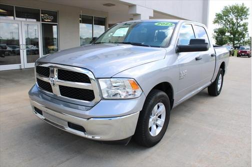 2023 RAM 1500 Classic SLT Crew Cab 4x2 57' Box