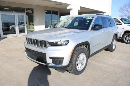 2021 Jeep Grand Cherokee L Laredo 4x4