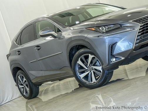 Photo 5 of 32 of 2019 Lexus NX 300 Base