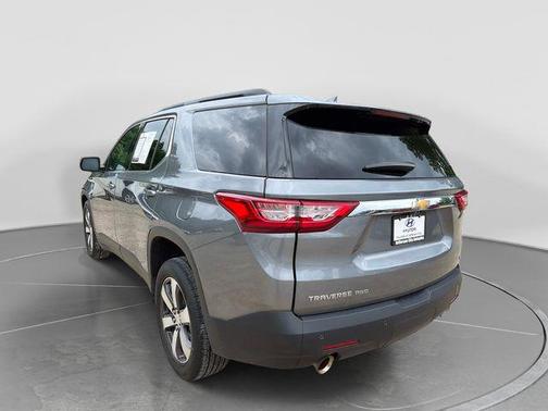 Satin Steel Metallic 2020 Chevrolet Traverse LT Leather