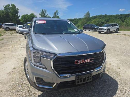 Sterling Metallic 2024 GMC Terrain SLE