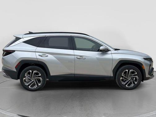 Shimmering Silver 2026 Hyundai TUCSON Limited