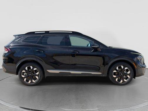 Ebony Black 2024 Kia Sportage X-Line