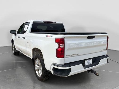 Summit White 2023 Chevrolet Silverado 1500 Custom