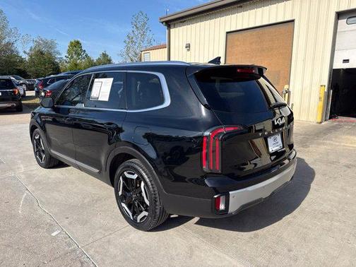 Ebony Black 2024 Kia Telluride EX