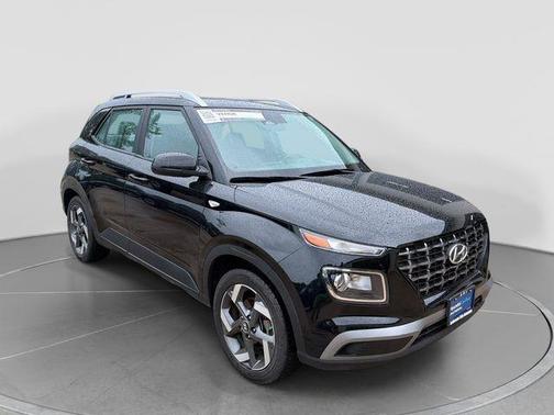 Onyx Black 2023 Hyundai VENUE SEL