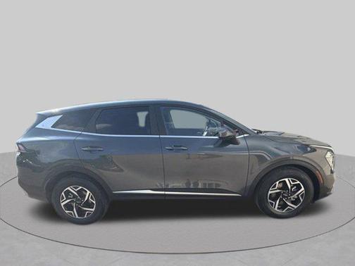 Gravity Gray 2024 Kia Sportage LX