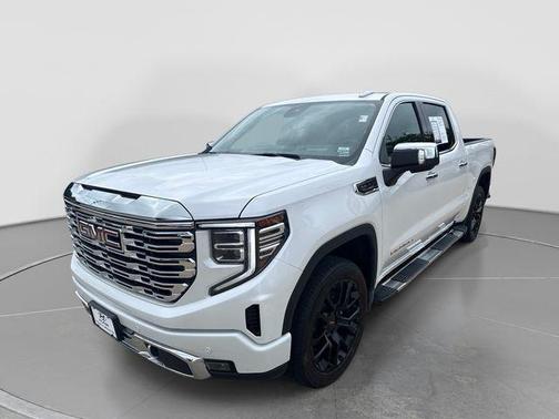 White Frost Tricoat 2023 GMC Sierra 1500 Denali