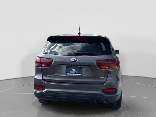 Dragon Brown 2019 Kia Sorento LX