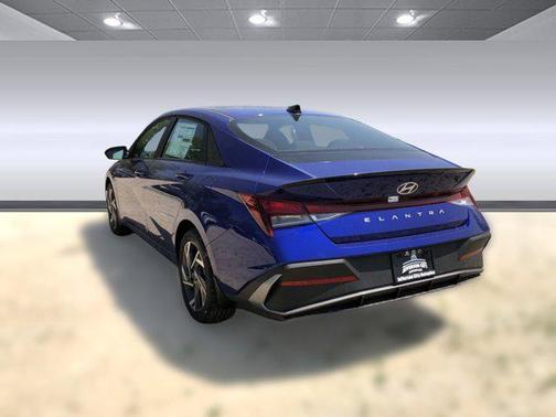 2025 Hyundai ELANTRA Sport