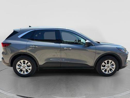 Carbonized Gray Metallic 2024 Ford Escape Active