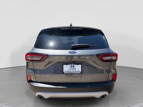 Carbonized Gray Metallic 2024 Ford Escape Active