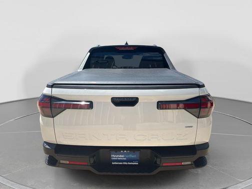 Atlas White 2025 Hyundai SANTA CRUZ SEL