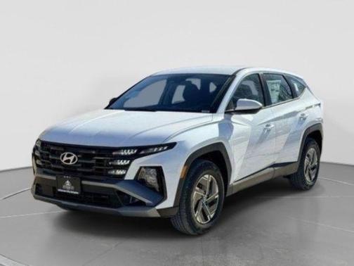 Creamy White Pearl 2026 Hyundai TUCSON Hybrid Blue SE