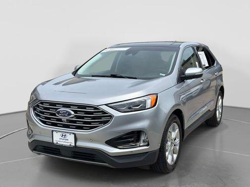 Silver Metallic 2020 Ford Edge Titanium