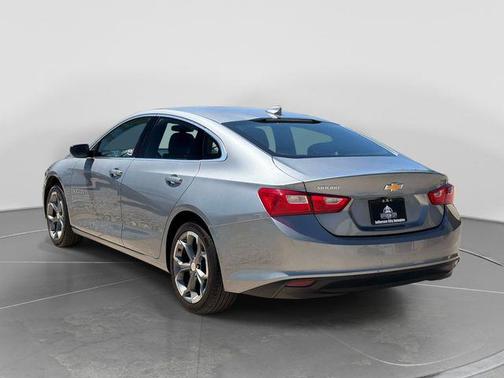 Sterling Gray Metallic 2023 Chevrolet Malibu FWD 1LT