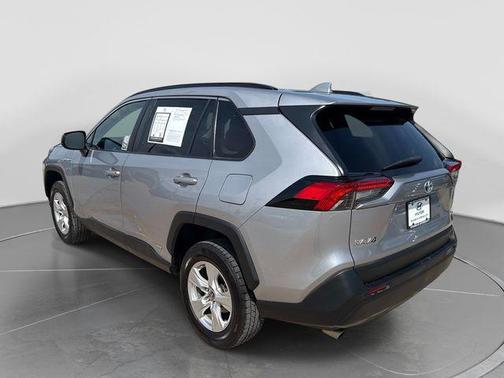 Silver Sky Metallic 2021 Toyota RAV4 Hybrid LE