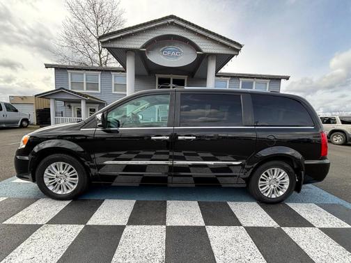 2015 Chrysler Town & Country Limited