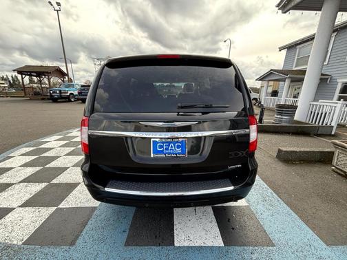 2015 Chrysler Town & Country Limited