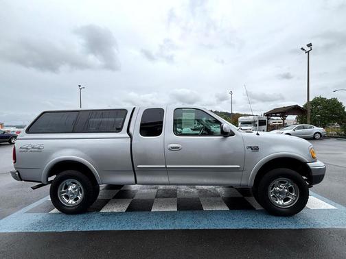 1999 Ford F-150 XLT SuperCab