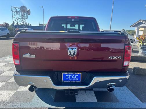 2017 RAM 1500 SLT