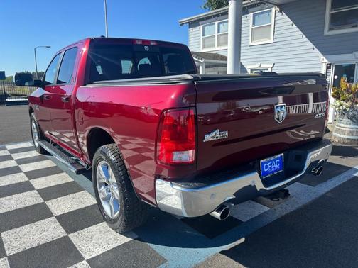2017 RAM 1500 SLT