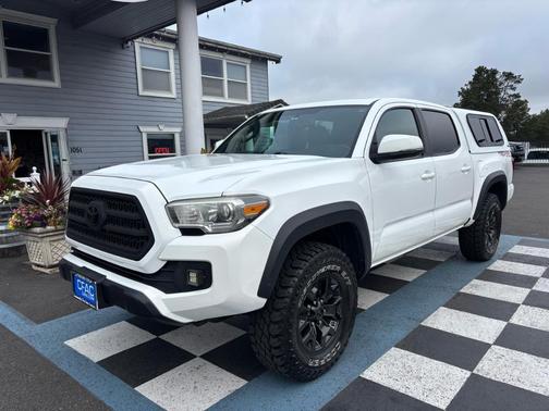 2017 Toyota Tacoma SR5