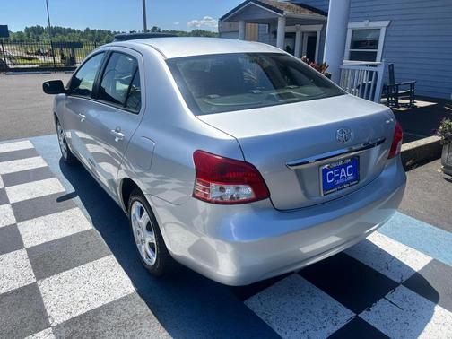 Silver 2012 Toyota Yaris Base