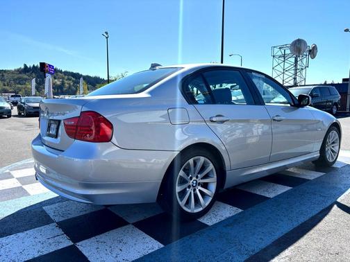 2011 BMW 328 i