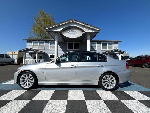 2011 BMW 328 i