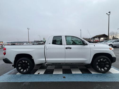 2015 Toyota Tundra SR