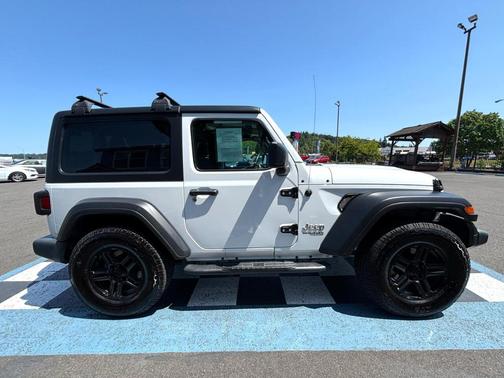 2021 Jeep Wrangler Sport