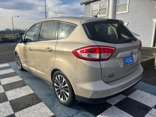 2017 Ford C-Max Energi Titanium